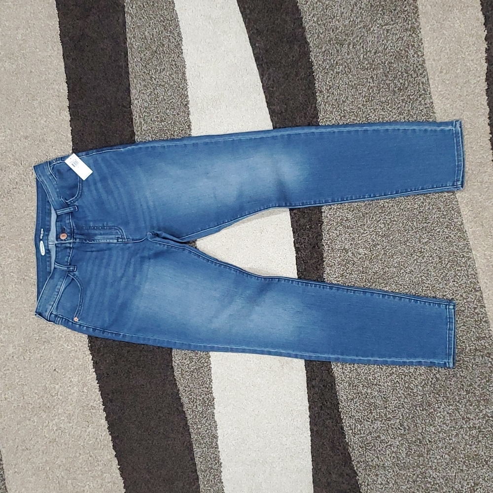 Old Navy Size 8 Super Skinny Mid-Rise Jeans. NWT